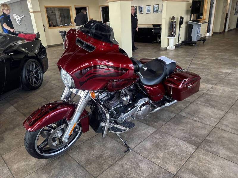 2017 Harley-Davidson Flhxs Stre