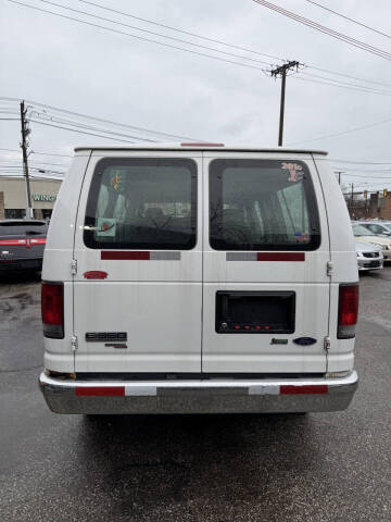 2009 Ford E-Series E-350 SD XL