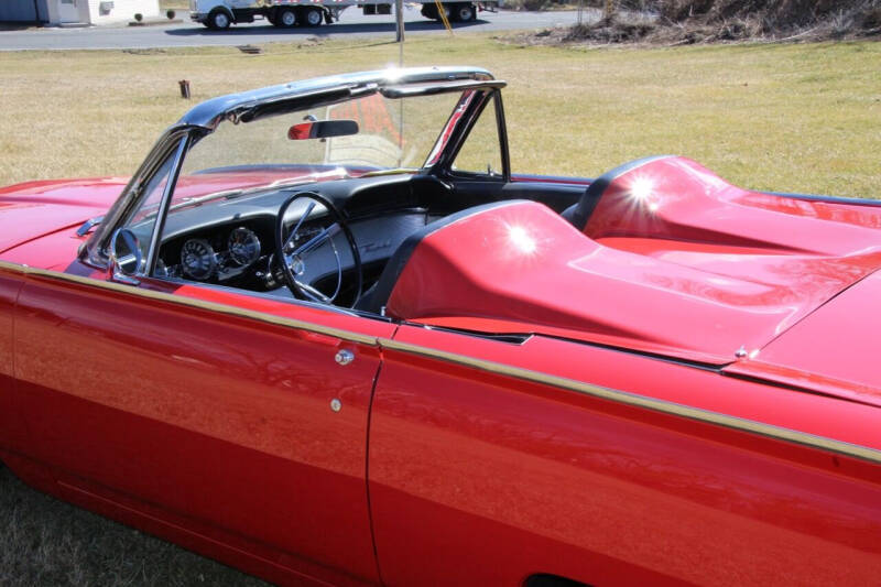 1962 Ford Thunderbird