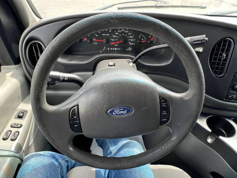 2006 Ford E-Series E-150 XLT