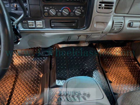 1999 GMC Suburban