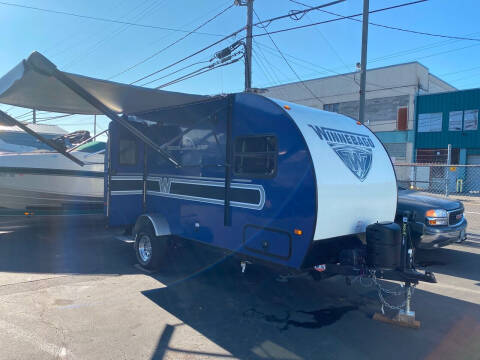 2018 Winnebago Drop 1790