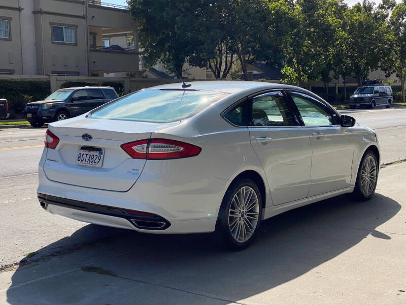 2014 Ford Fusion SE photo 6