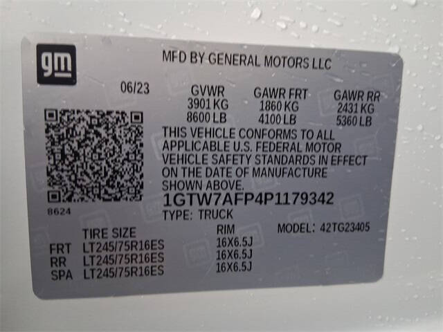 2023 GMC Savana 2500