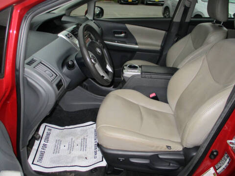 2013 Toyota Prius v Two