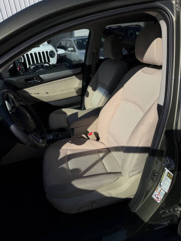 2018 Subaru Outback 2.5i Premium