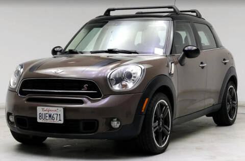 2015 MINI Countryman for sale at Vin & Miles in Dundee IL