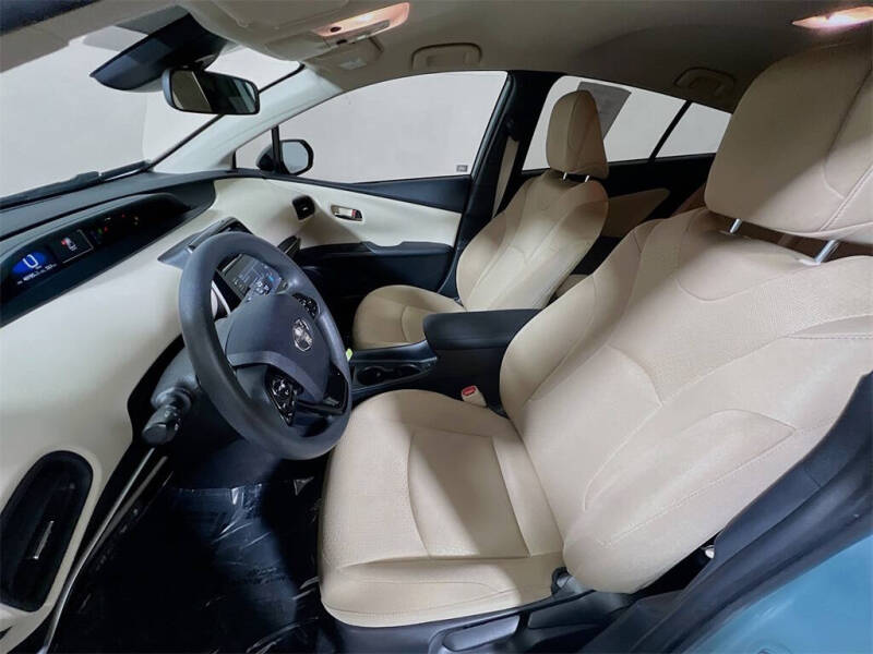 2021 Toyota Prius LE AWD-e