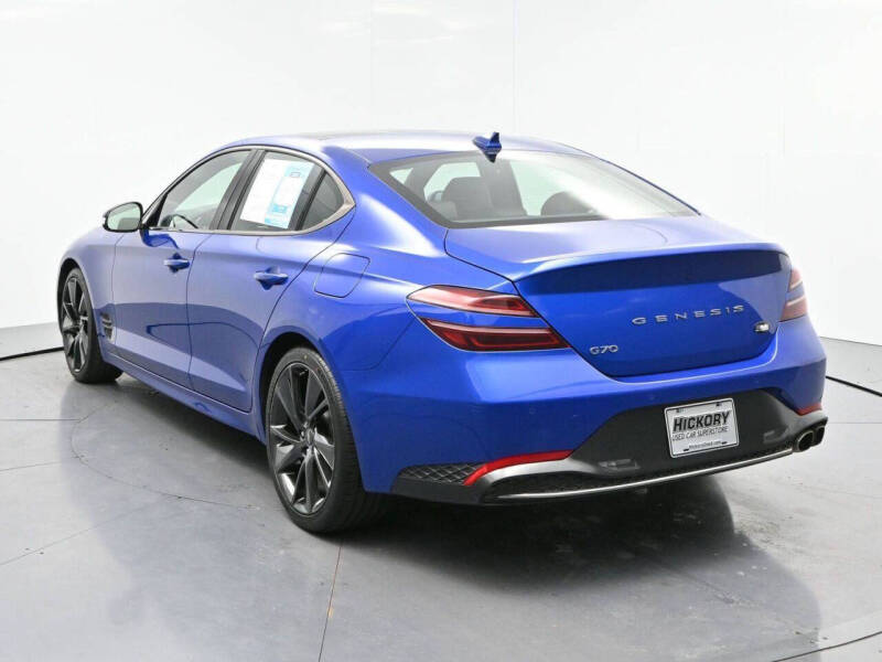 2023 Genesis G70