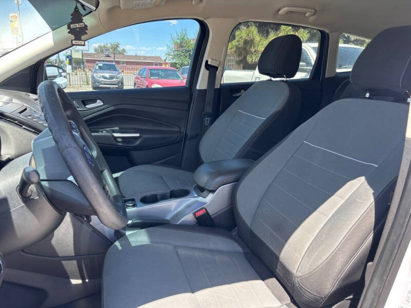 2015 Ford Escape SE