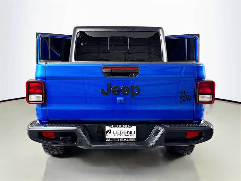 2022 Jeep Gladiator Willys