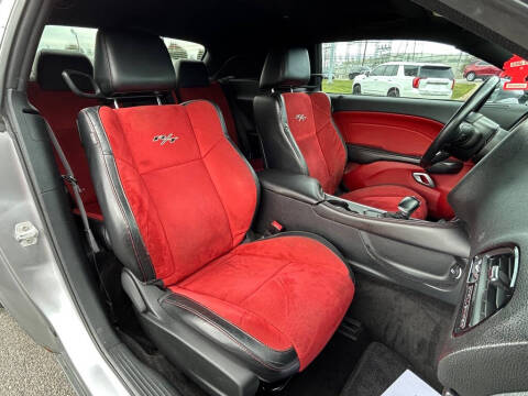 2015 Dodge Challenger R/T Plus