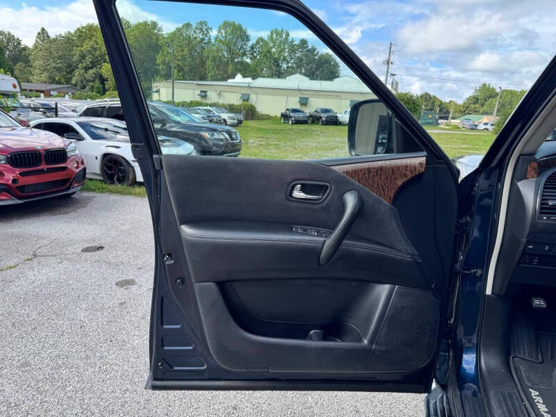 2017 Nissan Armada SV