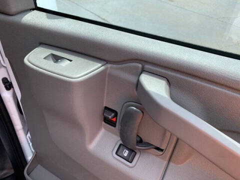 2025 Chevrolet Express 2500