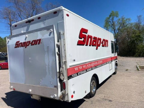 2010 Freightliner MT45 Chassis