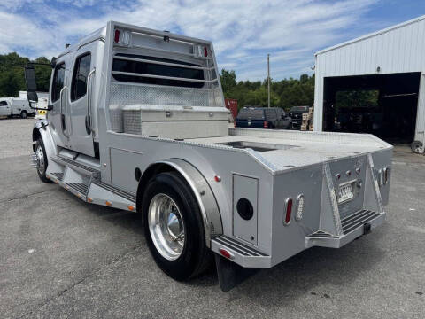 2005 Freightliner M2 106