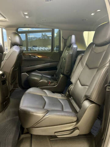 2019 Cadillac Escalade ESV Luxury