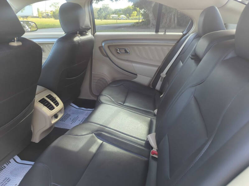 2016 Ford Taurus SEL