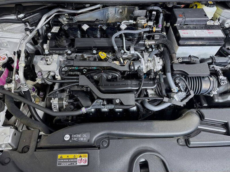 2025 Toyota Corolla Hatchback SE