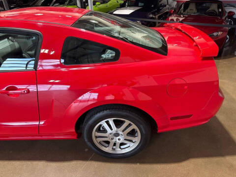 2005 Ford Mustang GT Premium