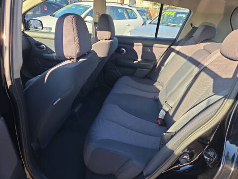 2009 Nissan Versa 1.8 SL