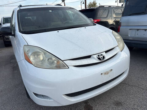 2009 Toyota Sienna LE 7-Passenger
