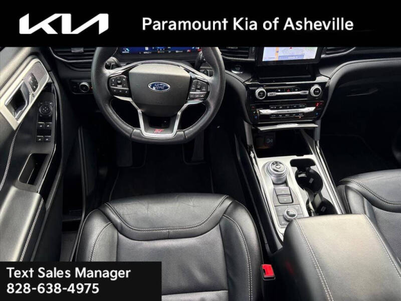 2022 Ford Explorer ST