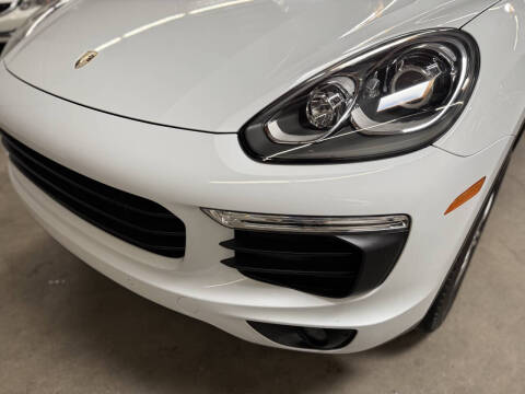 2016 Porsche Cayenne S E-Hybrid