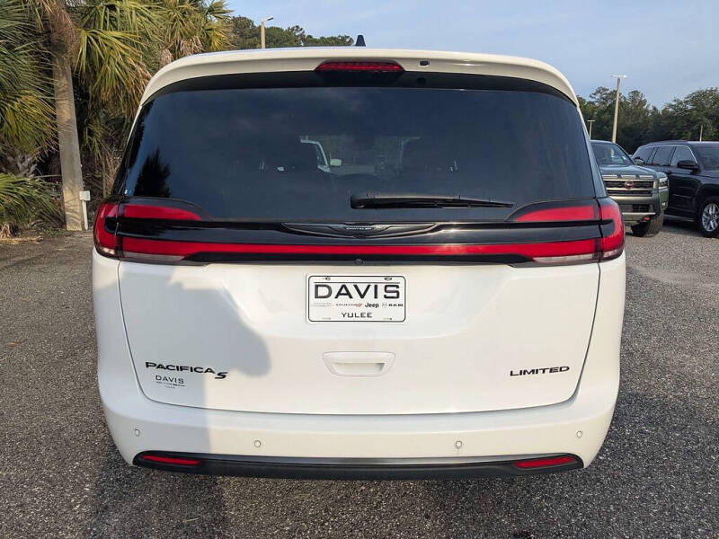 2025 Chrysler Pacifica Limited