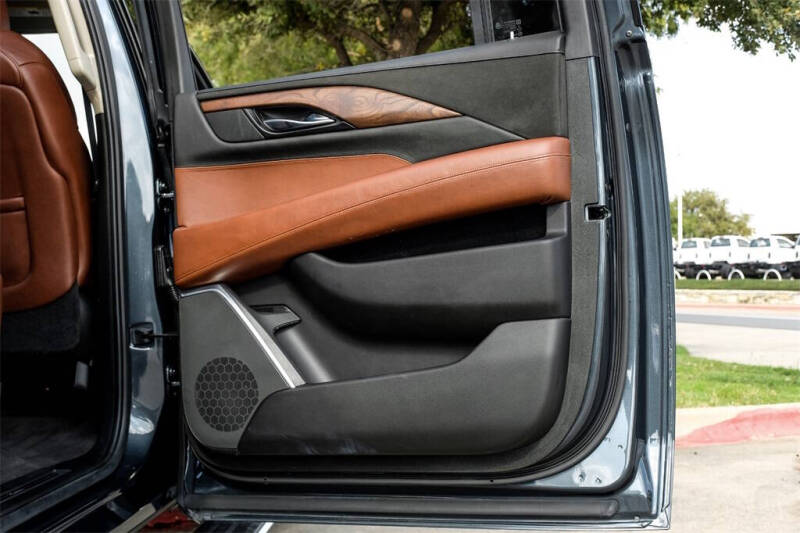 2020 Cadillac Escalade ESV Premium Luxury