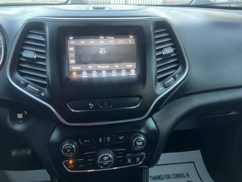 2019 Jeep Cherokee Latitude Plus
