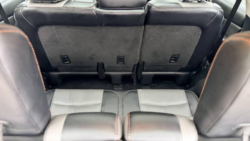 2019 Nissan Pathfinder SL