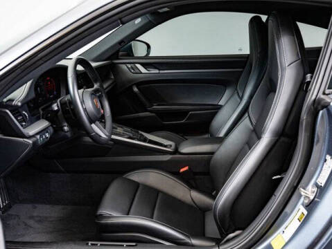 2025 Porsche 911 Carrera