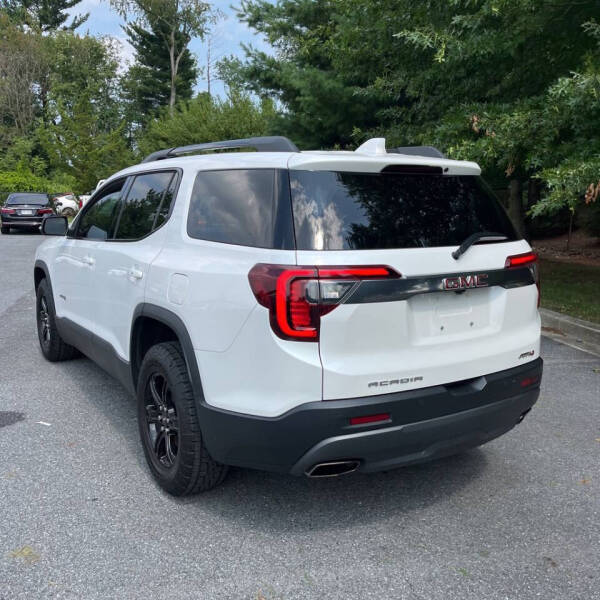 2021 GMC Acadia AT4