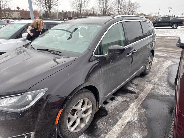 2018 Chrysler Pacifica Touring L Plus