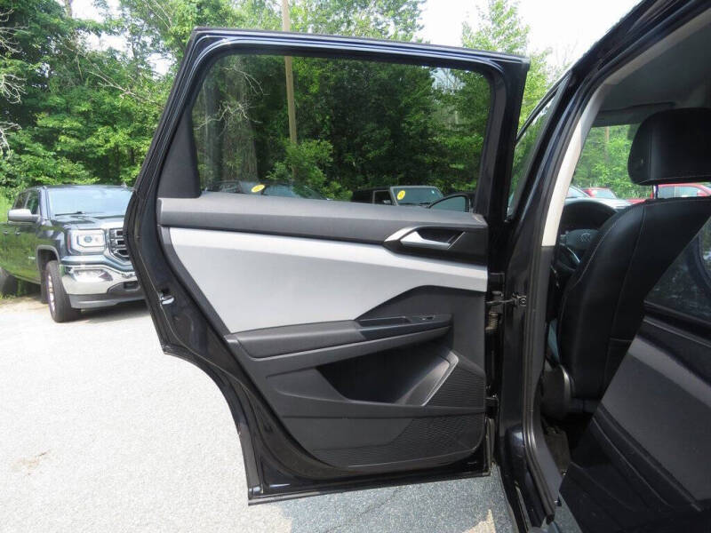 2022 Volkswagen Taos SEL 4Motion