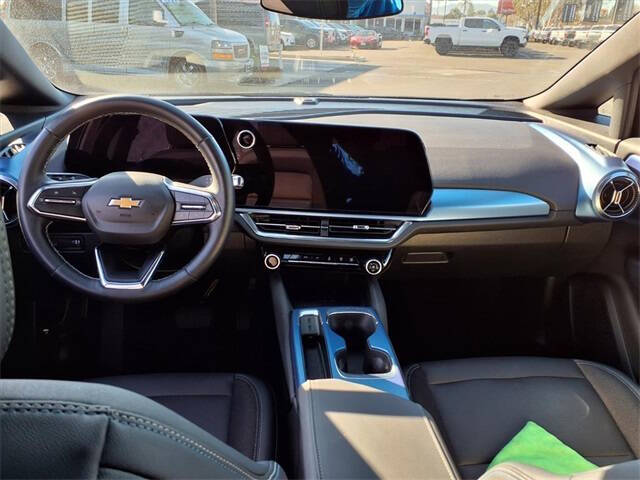 2025 Chevrolet Equinox EV LT