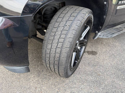 2011 Chevrolet Avalanche LTZ