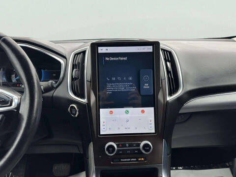 2021 Ford Edge Titanium