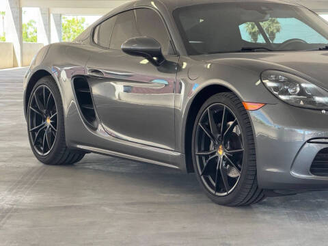 2019 Porsche 718 Cayman