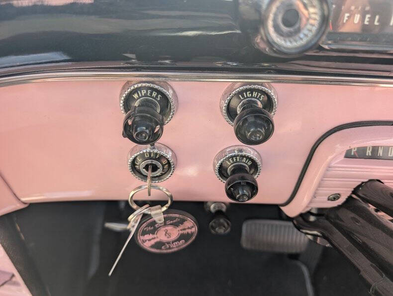 1955 Ford Sunliner