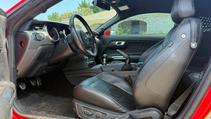 2019 Ford Mustang EcoBoost