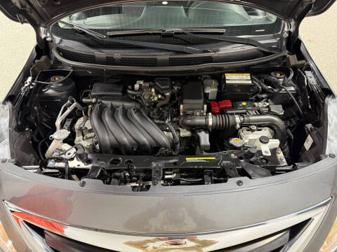 2019 Nissan Versa SV