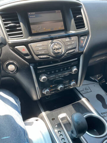 2013 Nissan Pathfinder SV