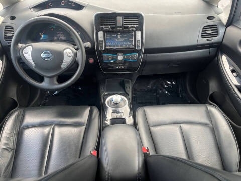 2017 Nissan LEAF SL