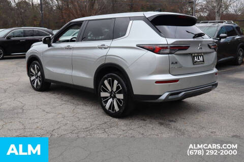 2025 Mitsubishi Outlander SE