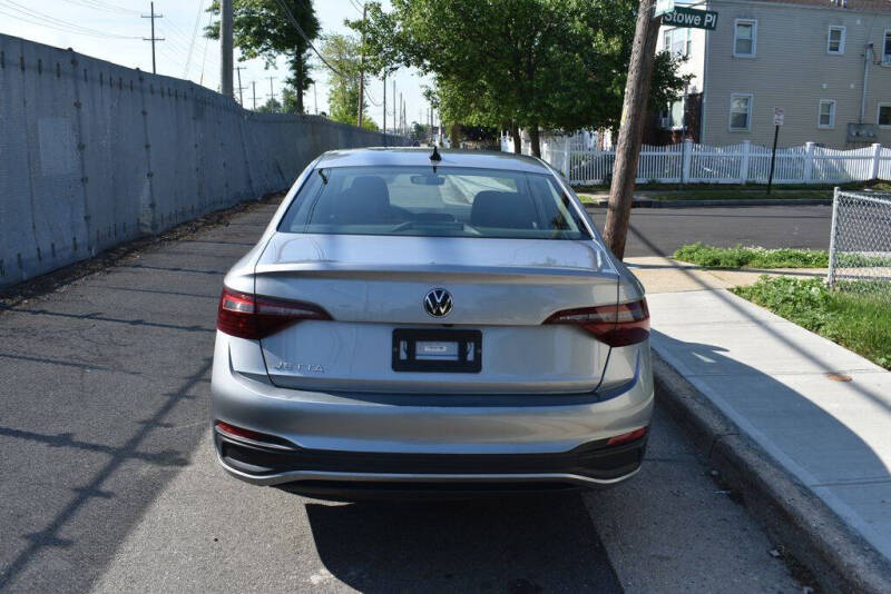 2024 Volkswagen Jetta S