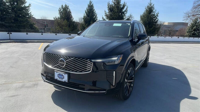 2025 Volvo XC90 B6 Ultra Bright Theme 7P