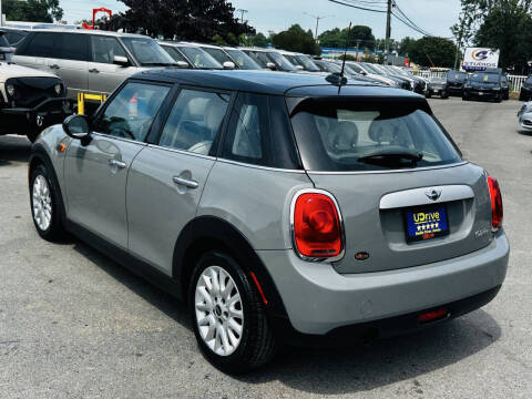2015 MINI Hardtop 4 Door Cooper