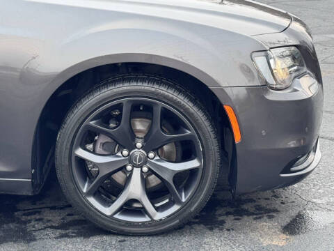 2021 Chrysler 300 S V6